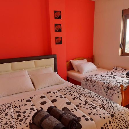 Geni Apartment Korce Buitenkant foto