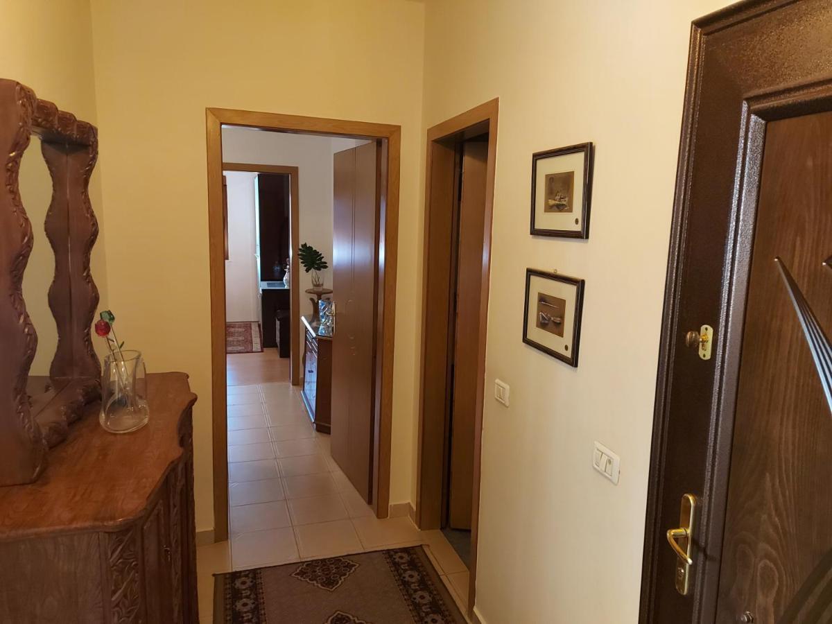 Geni Apartment Korce Buitenkant foto